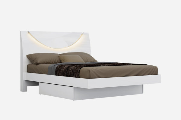 72" X 85 X 43" White  California King Bed