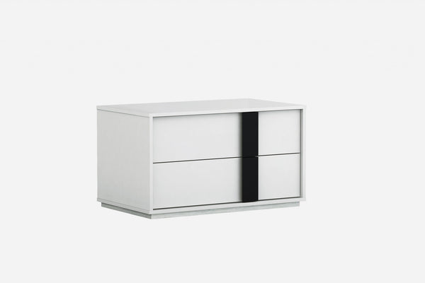 31 X 19 X 18 White Nightstand