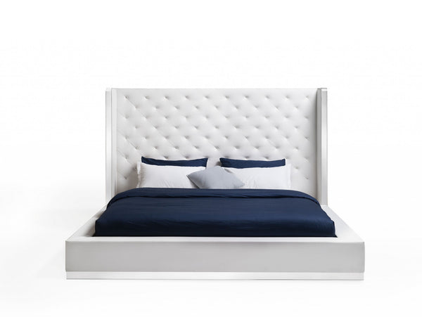 60 X 91 X 91 White Faux Leather Bed King